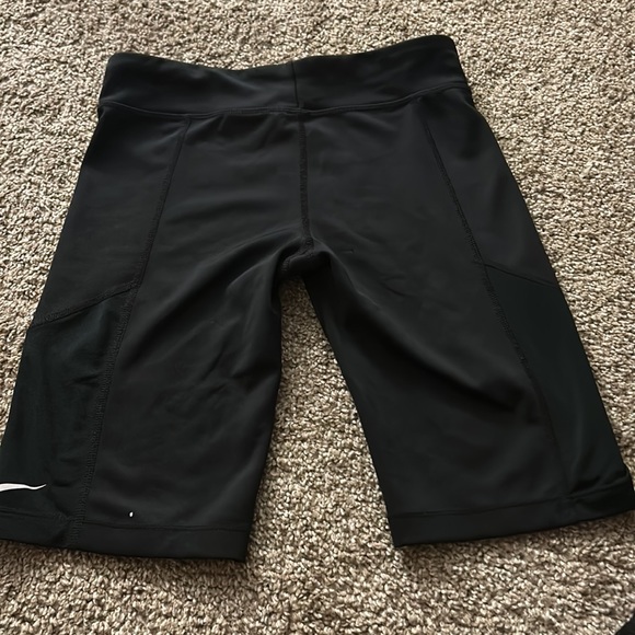 black athletic shorts from nike in a size small women - Picture 2 of 2